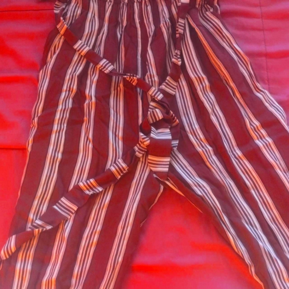 Women's no sleeves jumpsuit